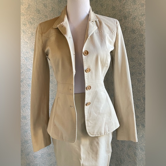 ELIE TAHARI Women’s Beige 2pc Skirt and Jacket Size 0 - Picture 4 of 16
